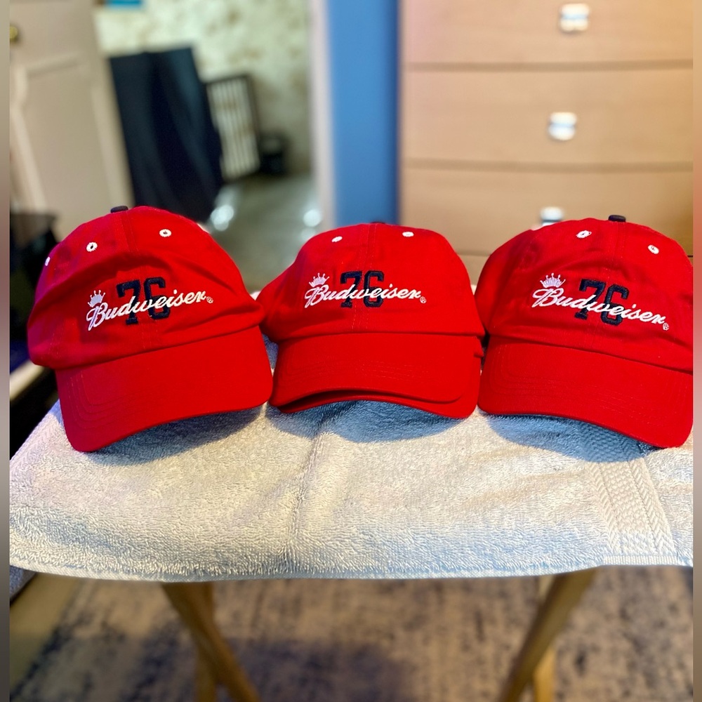 4 Brand new Budweiser 76 embroidered baseball caps. Adjustable Velcro closure.